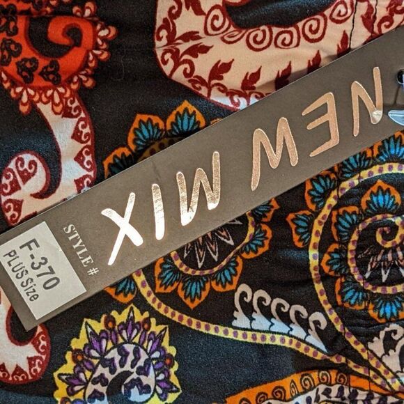 🆕NWT NEW MIX BLACK W/MULTI-COLOR PAISLEY PRINT PANTS - PLUS - Picture 3 of 6